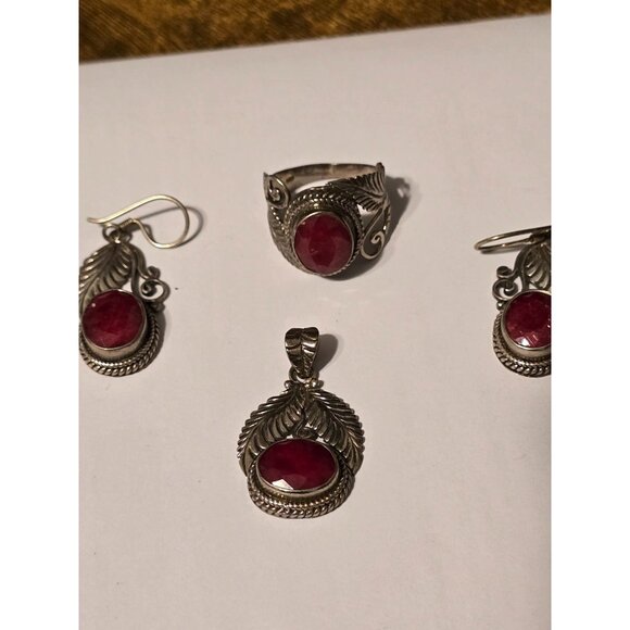 Vintage Sterling Silver & Ruby Red Gemstone Jewelry Set: Ring Earrings & Pendant - Picture 1 of 1